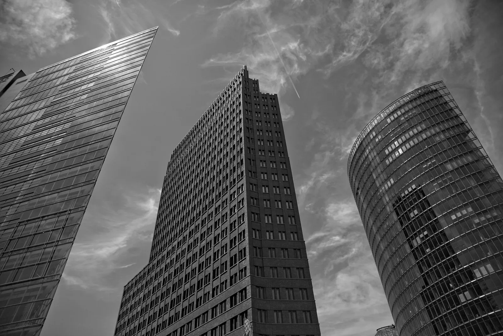 Stadträume, Schwarzweiß-Fotografie von Mietzner