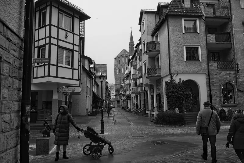 Stadträume, Schwarzweiß-Fotografie von Mietzner